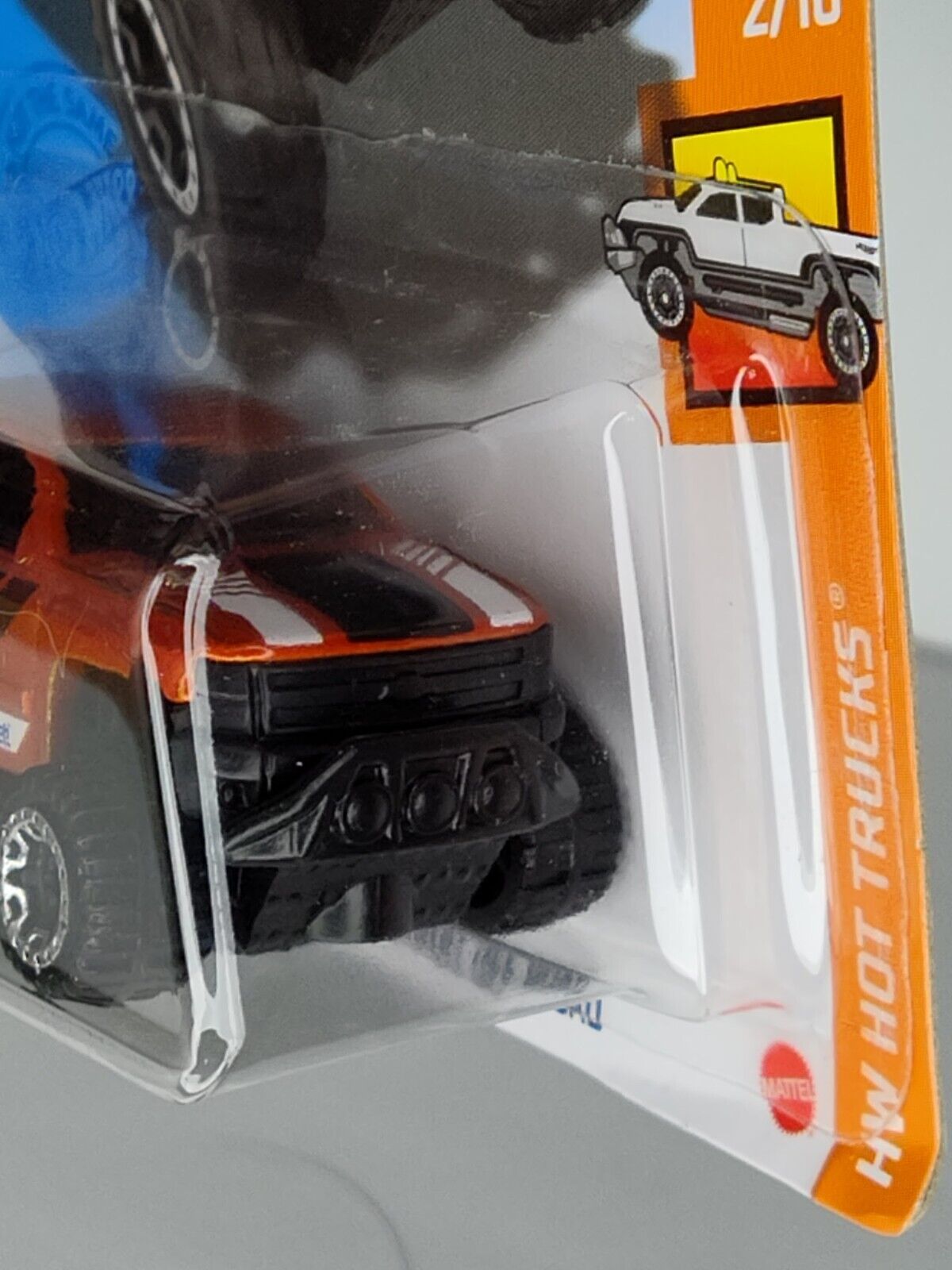 Hot Wheels #185 Mai Hot Trucks Series #2 Chevy Silverado OffRoad LOW CORNER BENT