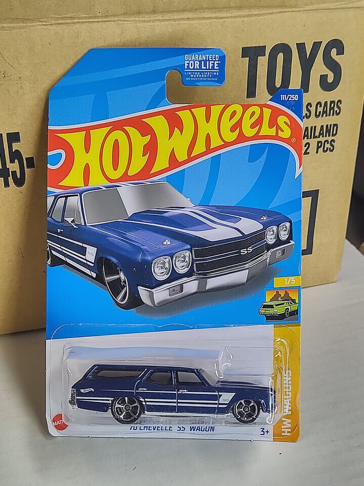 Hot Wheels #111 ML Wagons Series #1 '70 Chevelle SS Wagon CARD CREASED (Loc B)