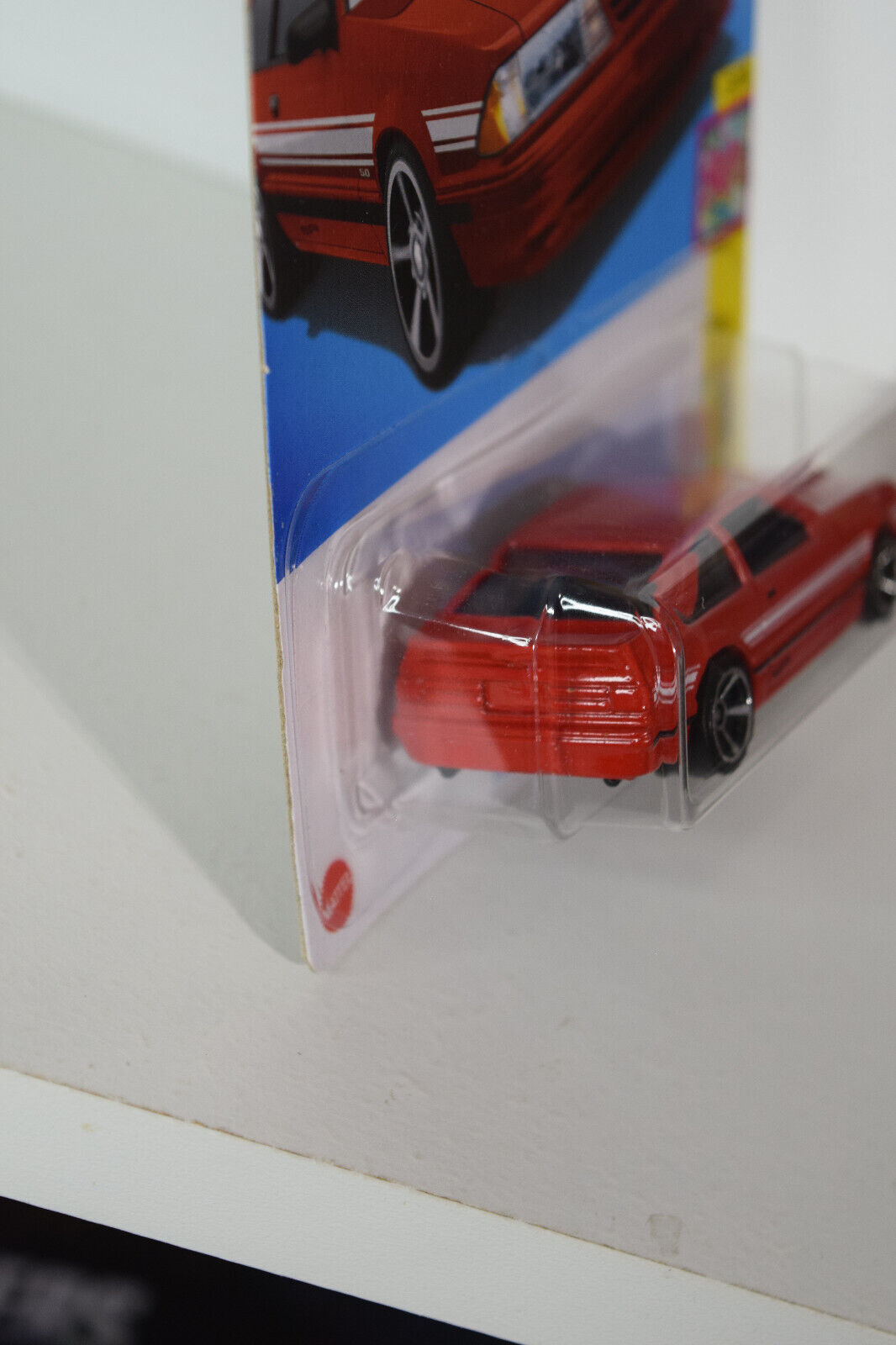 Hot Wheels #194 The 90's Series #3 '92 Ford Mustang  (Loc B)