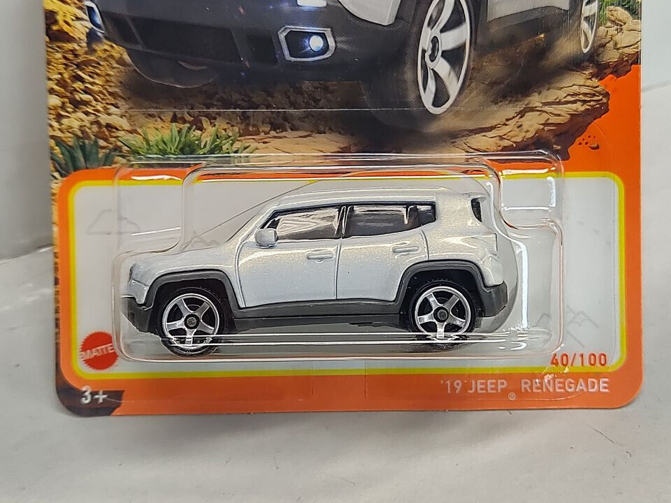 Matchbox #040  '19 Jeep Renegade CARD BENT UPWARDS ABVE BLISTER (Loc L/X)