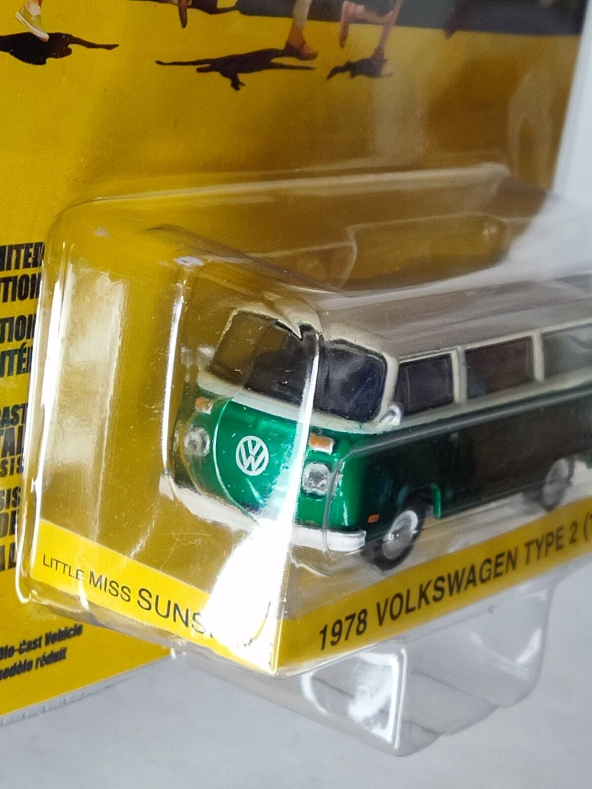 Greenlight Little Miss Sunshine 1978 Volkswagen Type 2(T2) Bus CHASE GREEN MACHI