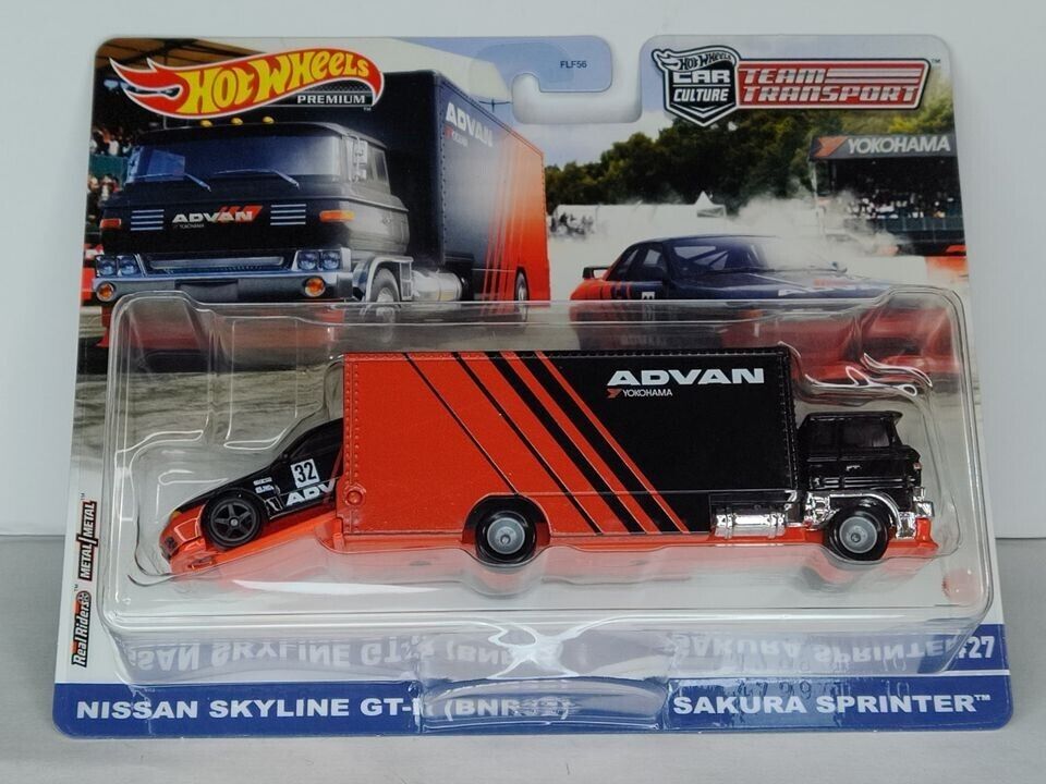 Hot Wheels Team Transport #27 Nissan Skyline GT-R & Sakura Sprinte CRNRS CREASED