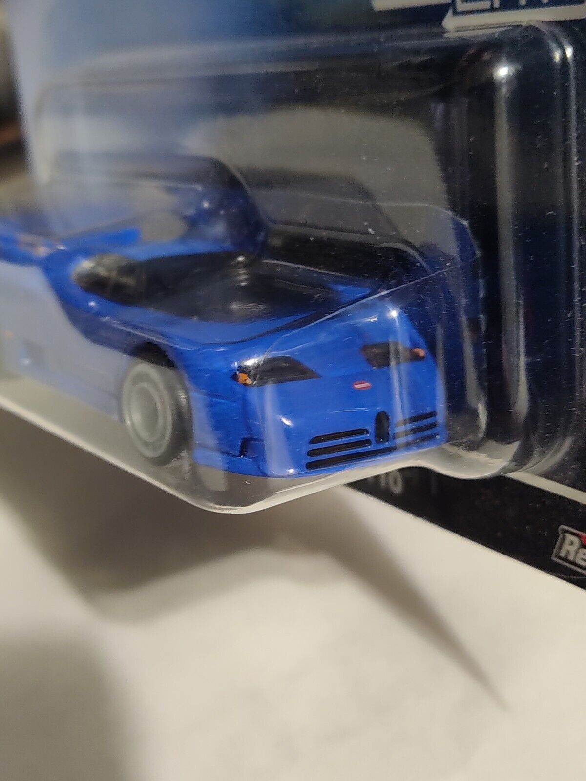 Hot Wheels HCJ89  Exotic Envy Series #4 '94 Bugatti EB110 (Box 12)