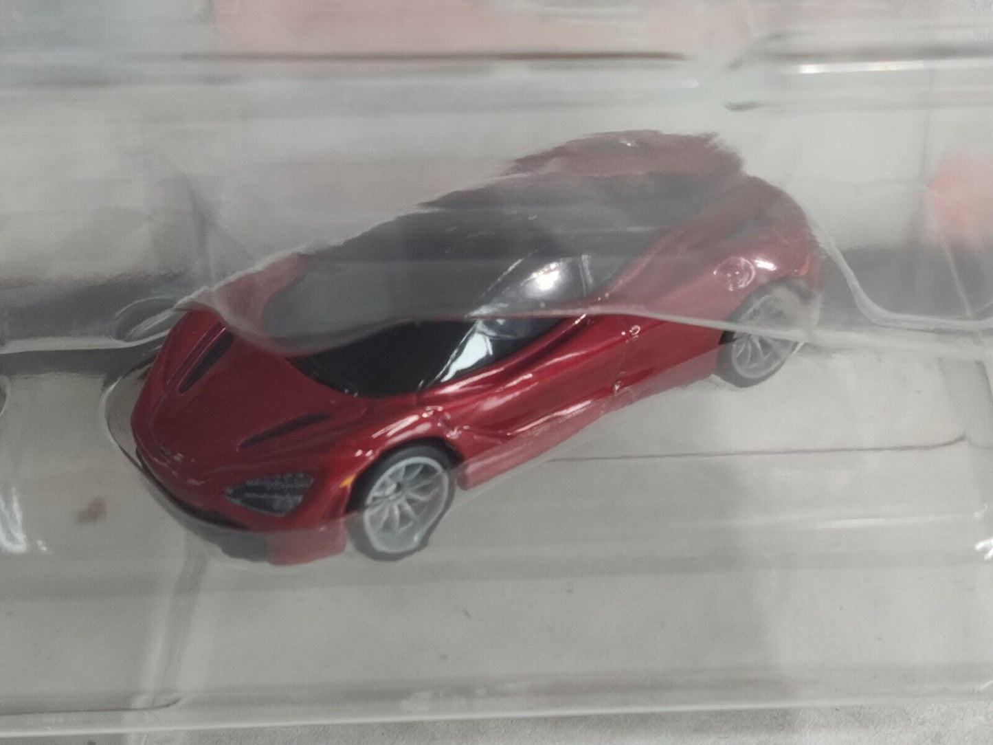 Hot Wheels HFF97 2 Pak Premium Target Exclusive McLaren Senna/McLaren 720S