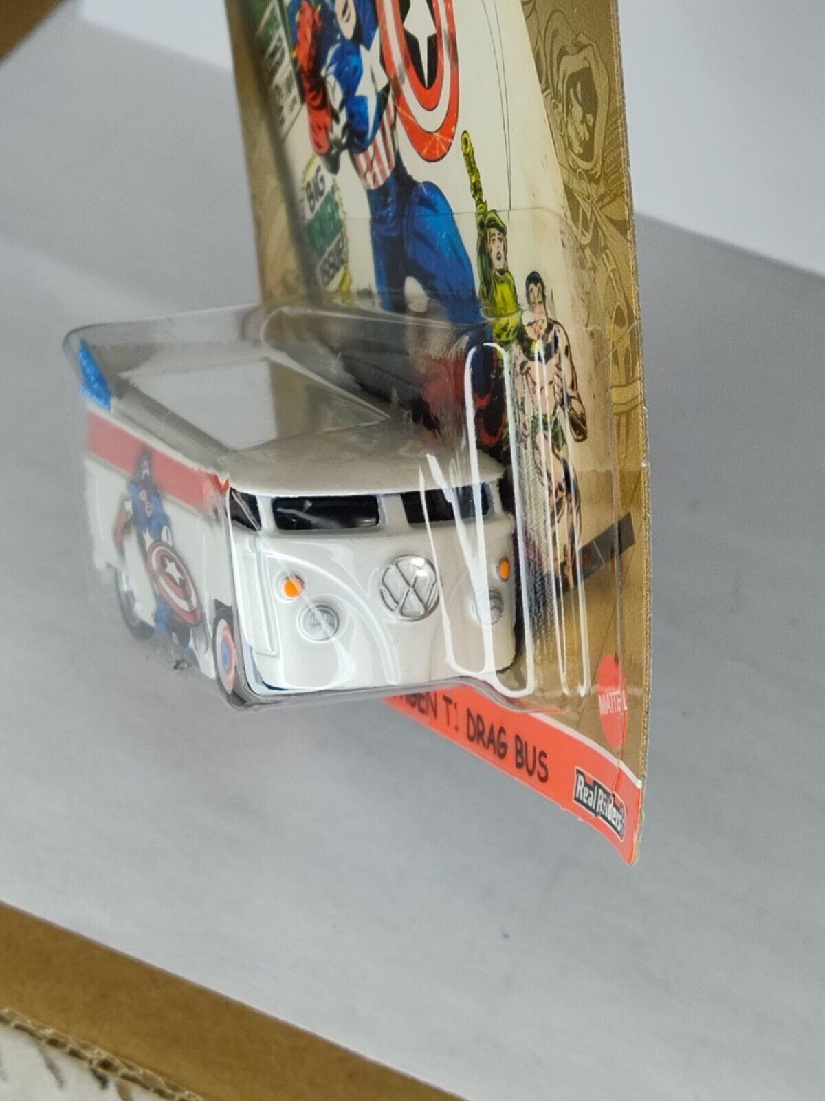 Hot Wheels GRL44 Marvel Series #1 VW T1 Drag Bus Captain America