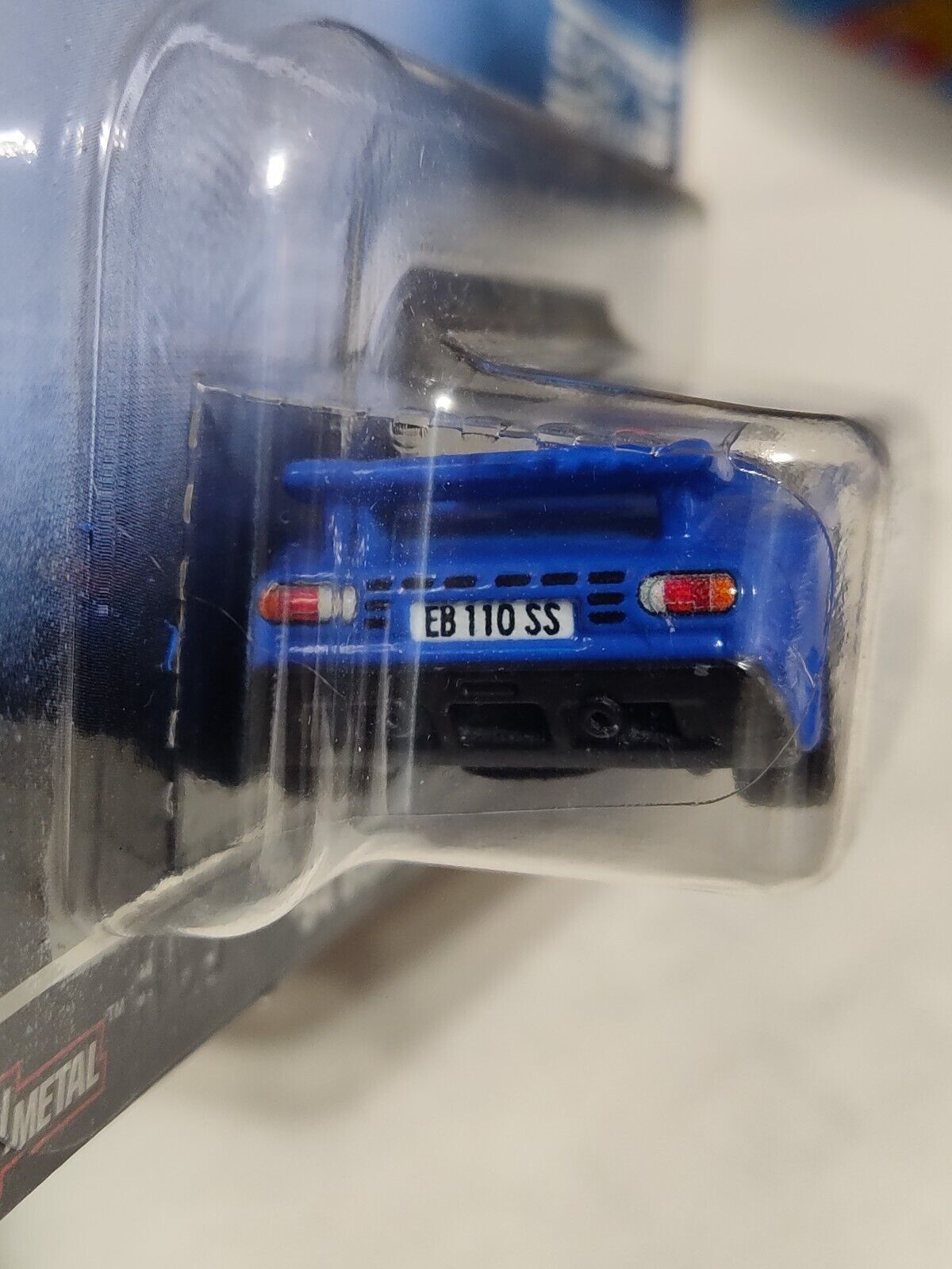 Hot Wheels HCJ89  Exotic Envy Series #4 '94 Bugatti EB110 (Box 12)