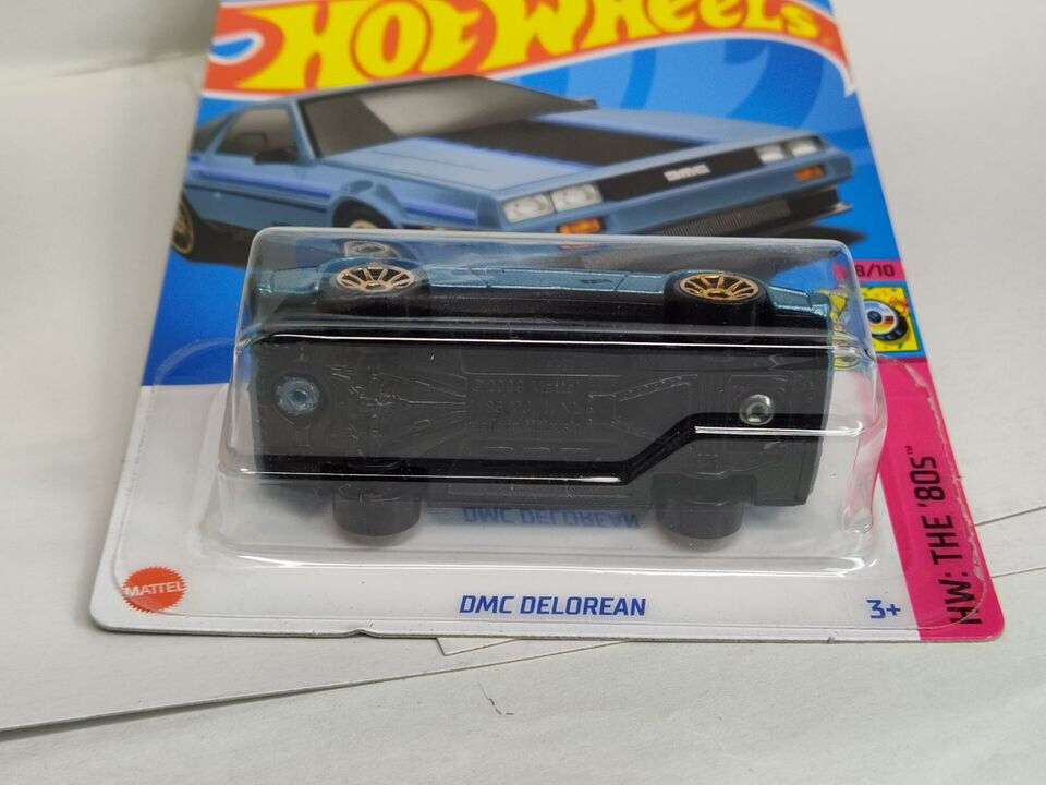 Hot Wheels #101 The '80s Series #8 DMC Delorean (Loc J)