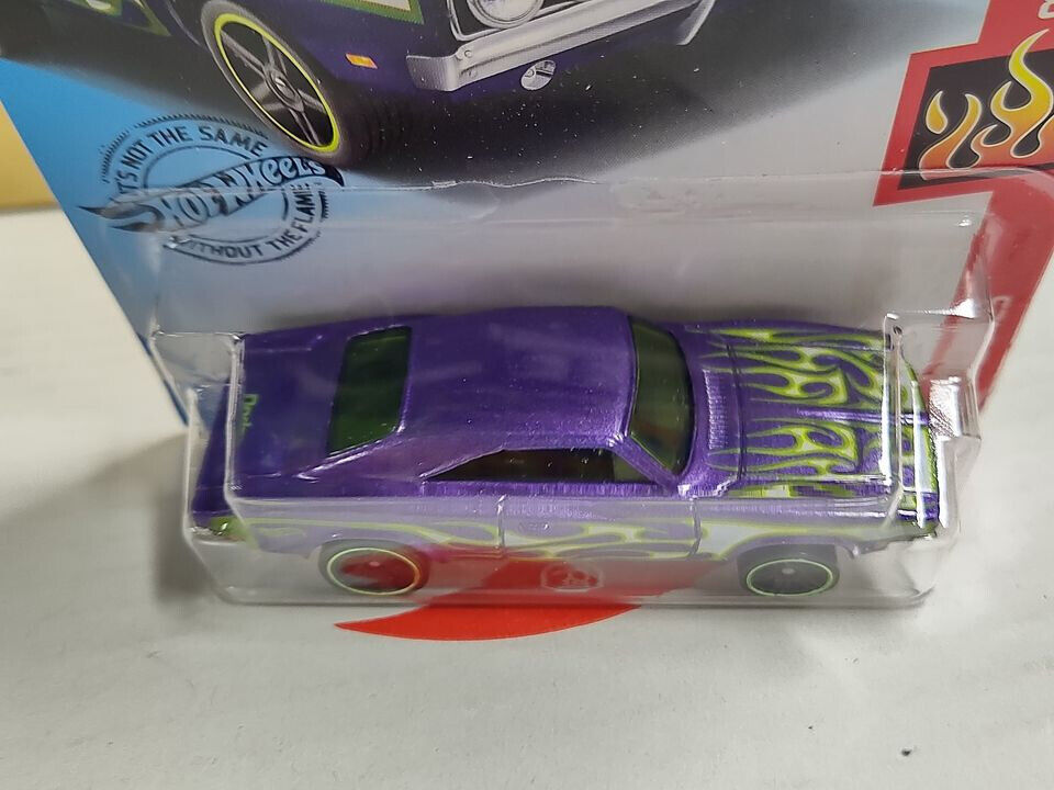 Hot Wheels #189 ML Flames Series #8 '69 Dodge Charger 500 (Box-C)