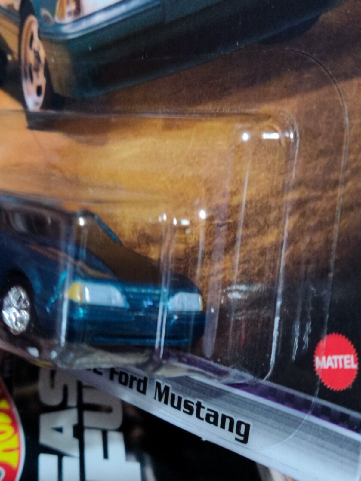 Hot Wheels GRL72 Fast and Furious Series #2  '92 Ford Mustang INDENTATION AT TOP