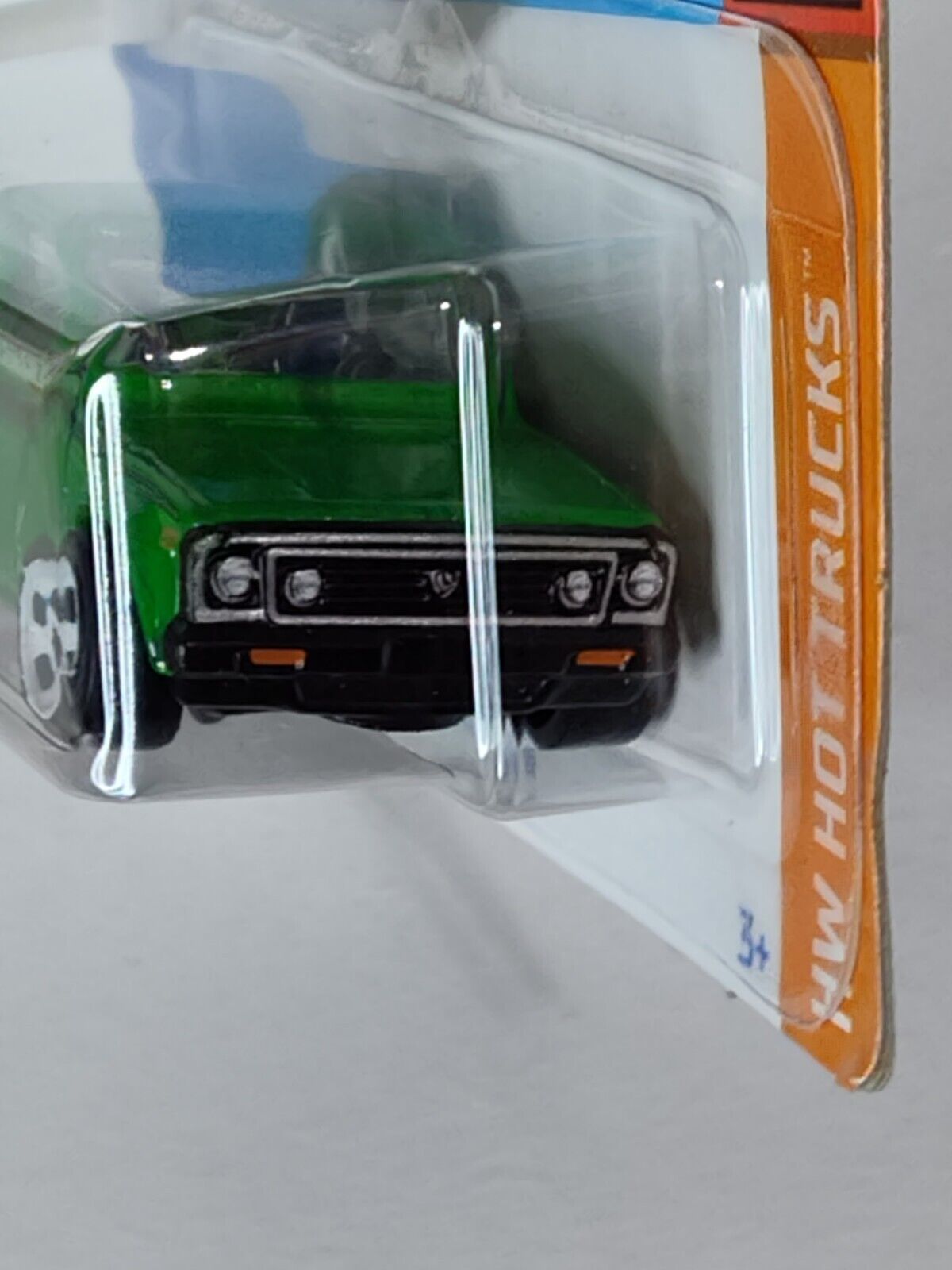 Hot Wheels #024 Hot Trucks Series #2 Mazda REPU RH TIP CREASED (Loc U)