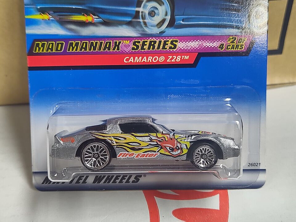 Hot Wheels 2000 #018 Mad Maniax Series #2 Camaro Z28 (Loc-A)