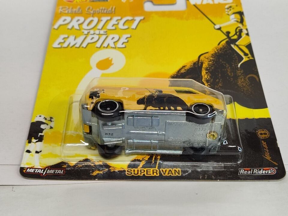 Hot Wheels FYP01 Star Wars #1 Super Van SMALL SPOT ON CARD (Box 27)