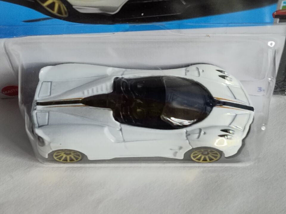 Hot Wheels #013 Roadsters Series #2 '17 Pagani Huayra Roadster (Box O)