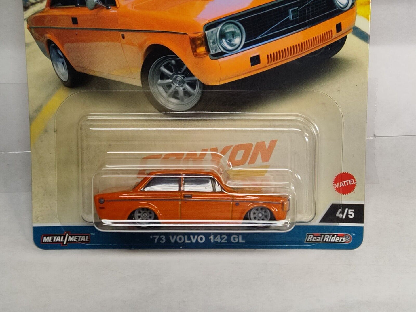 Hot Wheels HKC53   Canyon Warriors Series #4  '73 Volvo 142 GL  (Box 13)