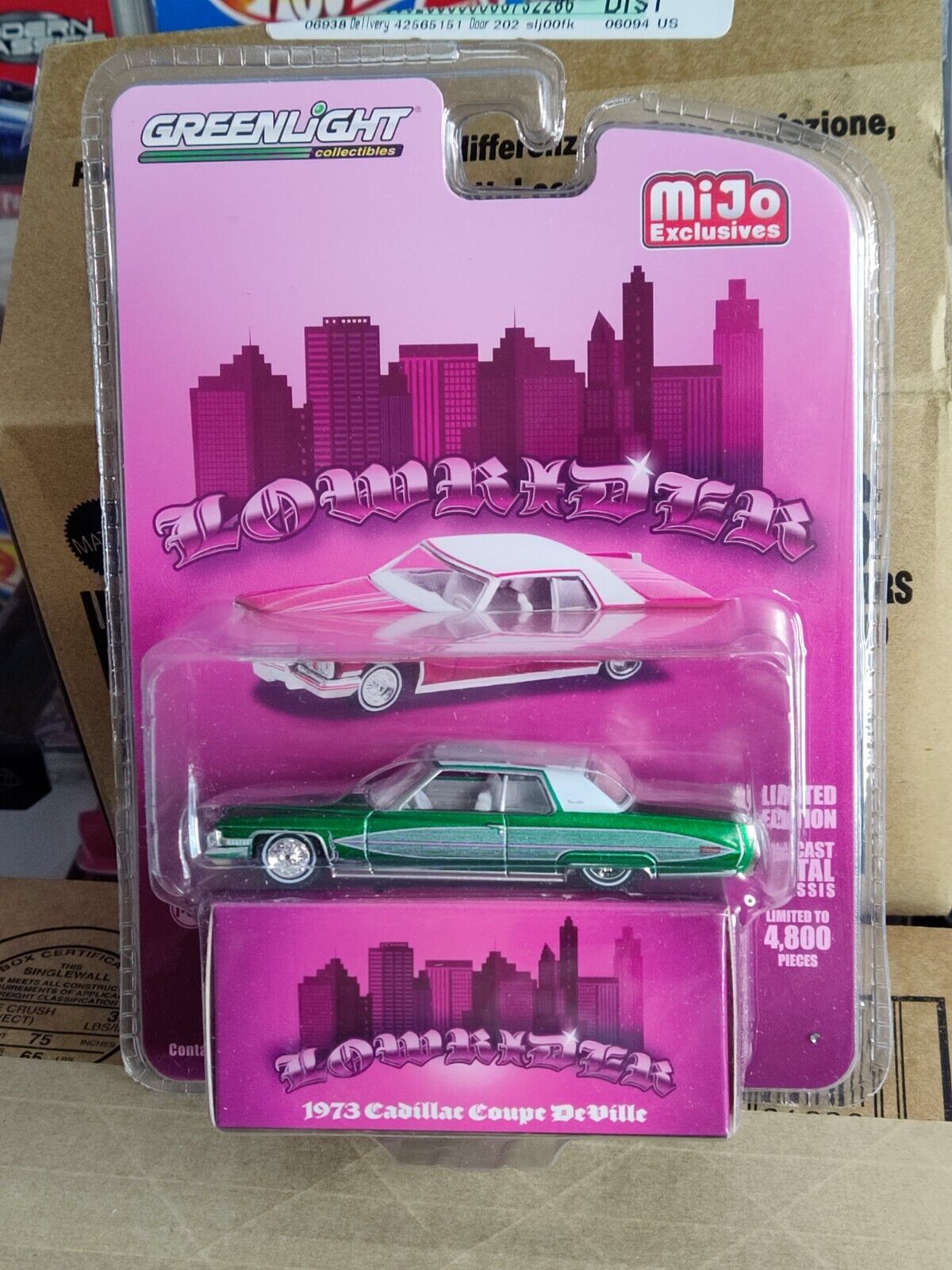 Greenlight MiJo Exclusive LOWRIDERS Series 1973 Cadillac Coupe Deville CHASE