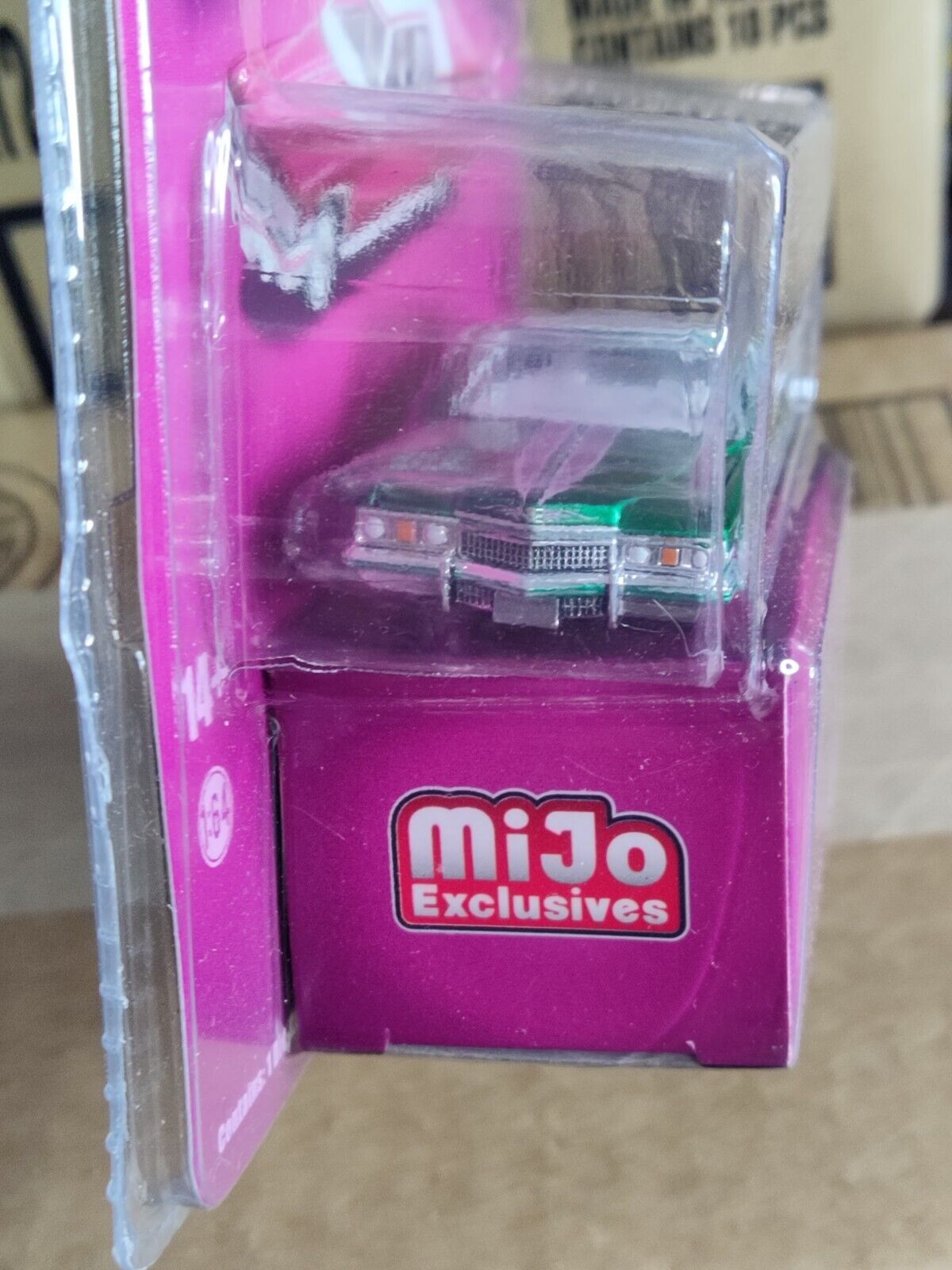 Greenlight MiJo Exclusive LOWRIDERS Series 1973 Cadillac Coupe Deville CHASE