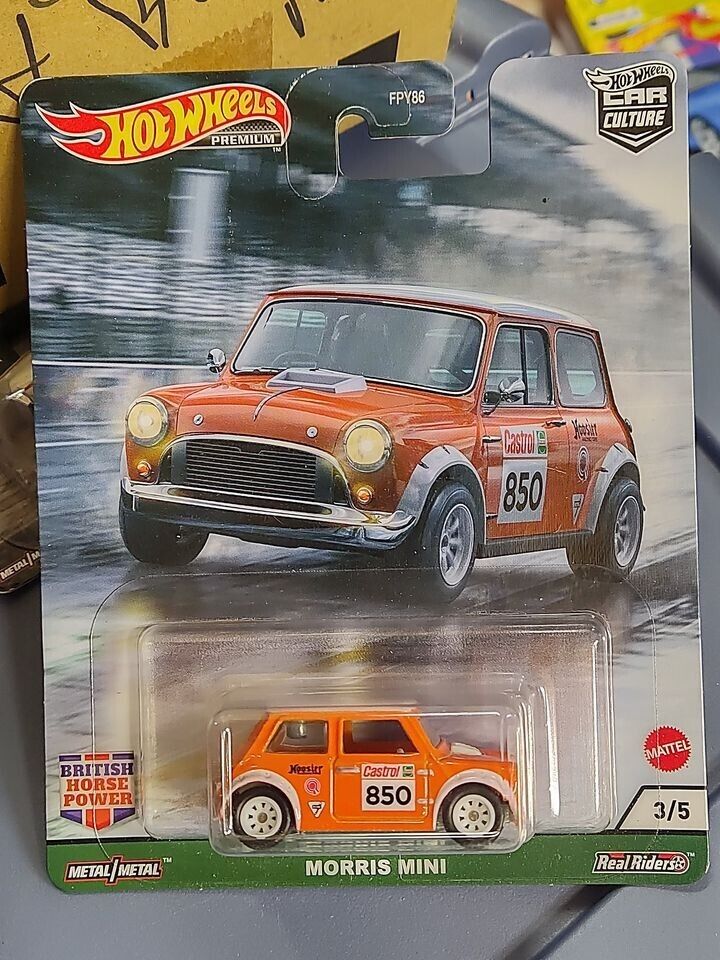 Hot Wheels GRJ59 British Horse Power Series #3 Morris Mini (Box 13)