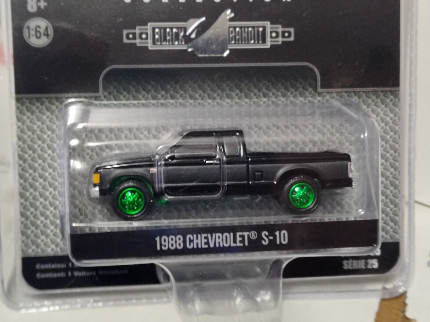 Greenlight Black Bandit Series 1988 Chevrolet S-10 CHASE GREEN MACHINE