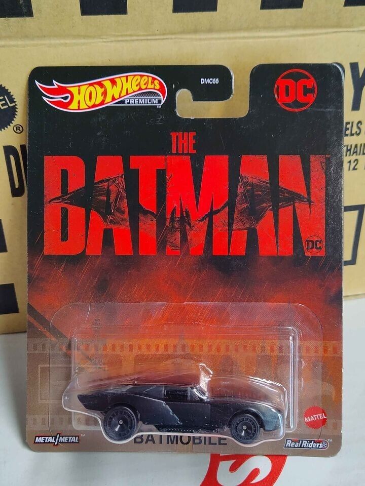 Hot Wheels GRL75  THE BATMAN Series Batmobile BLISTER HAS WEAR (Box-2)