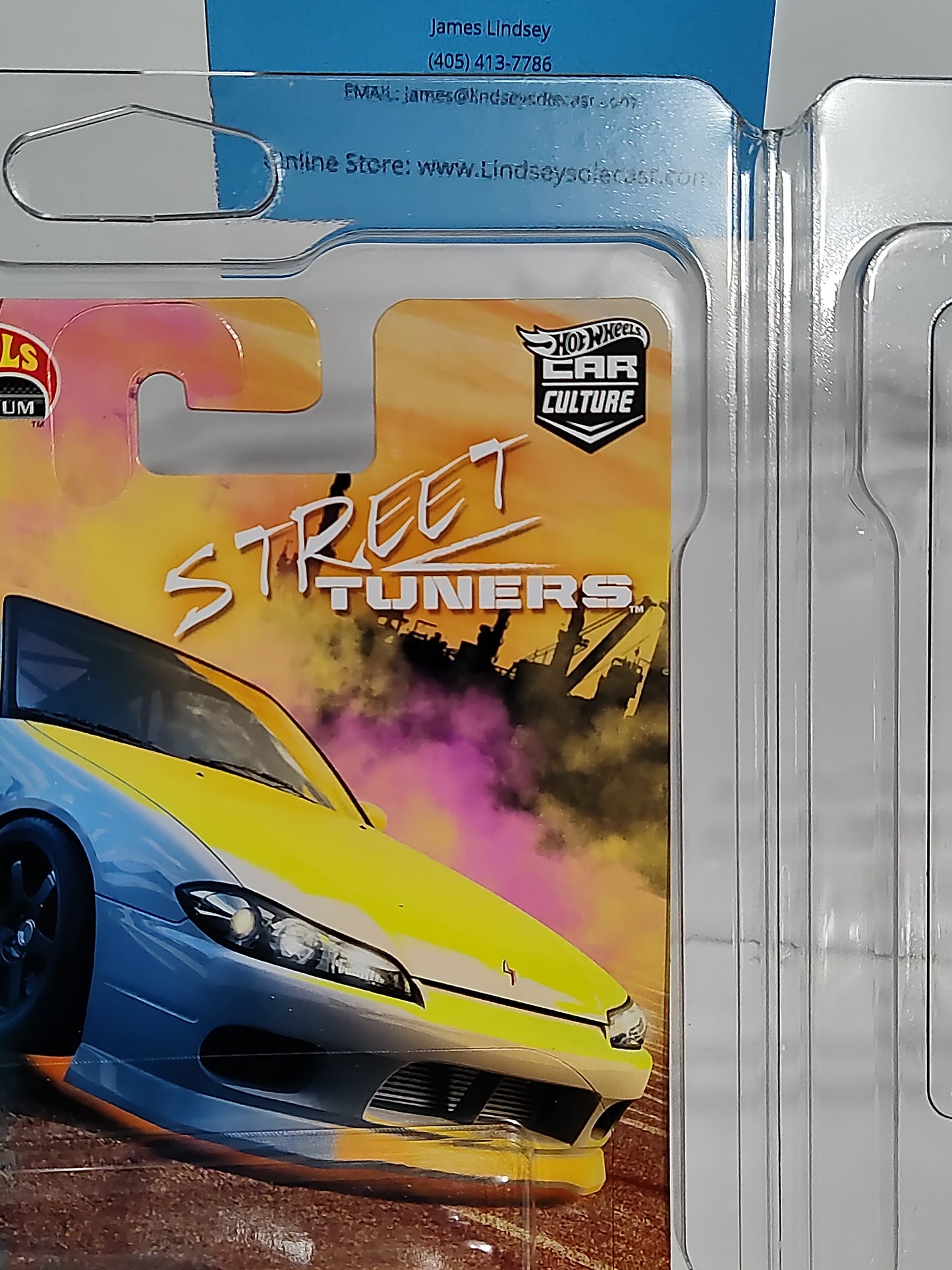 Hot Wheels Premium Protector Case ONLY-CAR IS FOR DEMONSTRATION ONLY-NOT INCLUDED