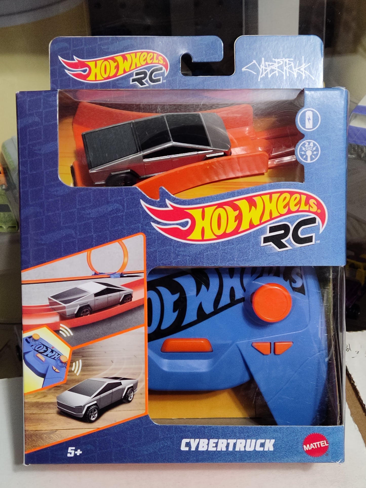 Hot Wheels RC CYBERTRUCK Sealed Box has wrinkles and Creases 1:64 Scale