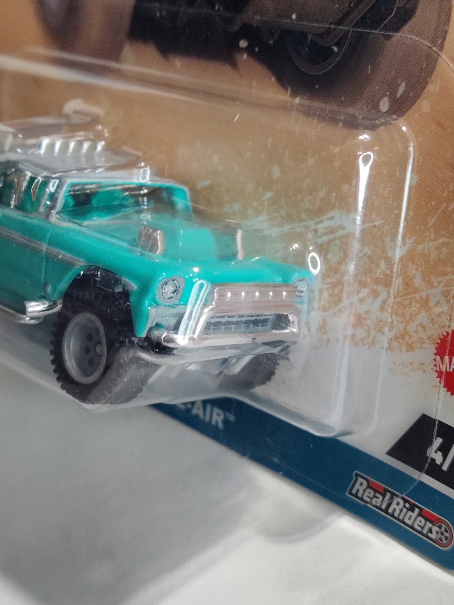 Hot Wheels HKC74 Off Road Series #4 Big Air Bel Air (Box 93)